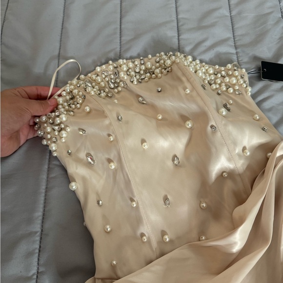 FASHION NOVA LADY ARIEL SATIN MINI DRESS - Picture 4 of 6